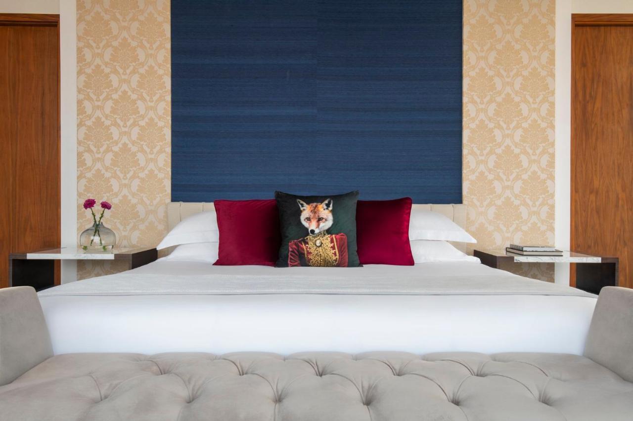 Abesq Doha Hotel And Residences, An Ihg Hotel 外观 照片 A bedroom at the hotel