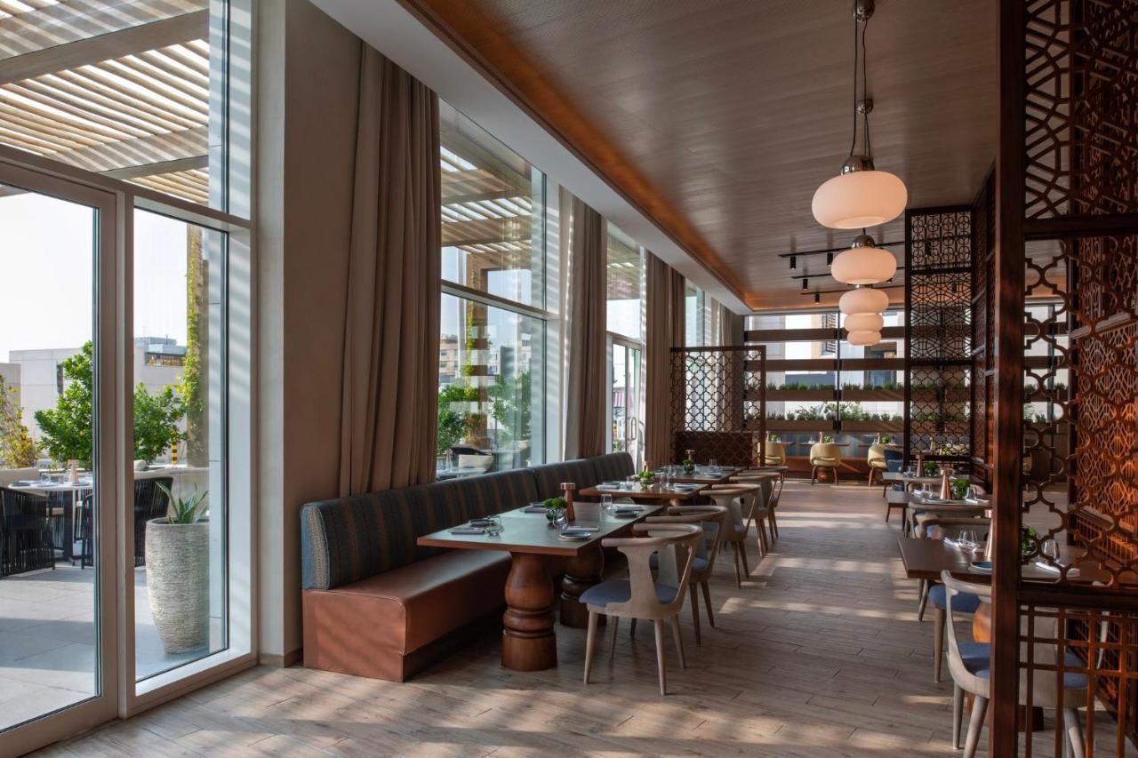 Abesq Doha Hotel And Residences, An Ihg Hotel 外观 照片 The restaurant