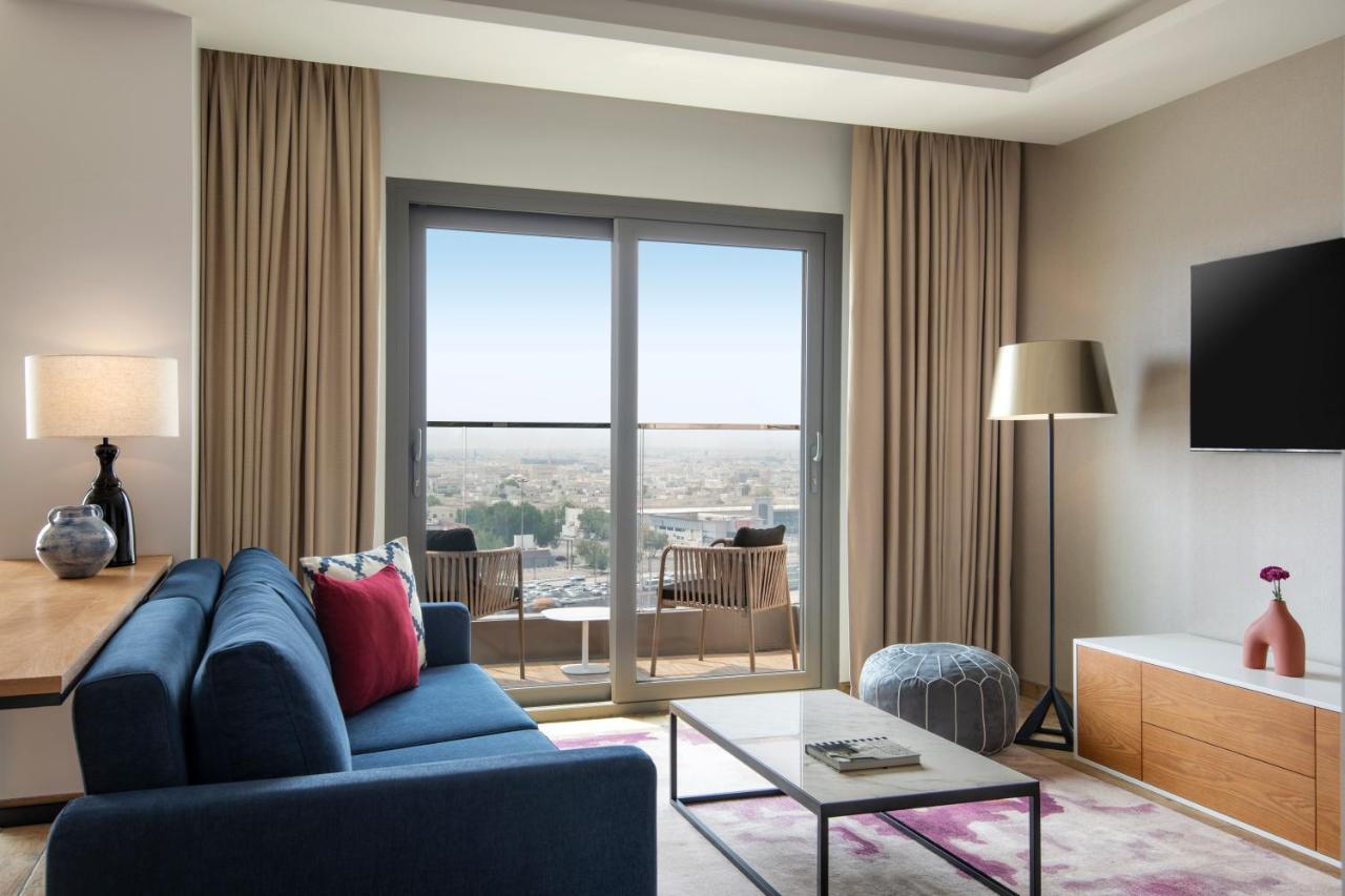 Abesq Doha Hotel And Residences, An Ihg Hotel 外观 照片 A suite at the hotel