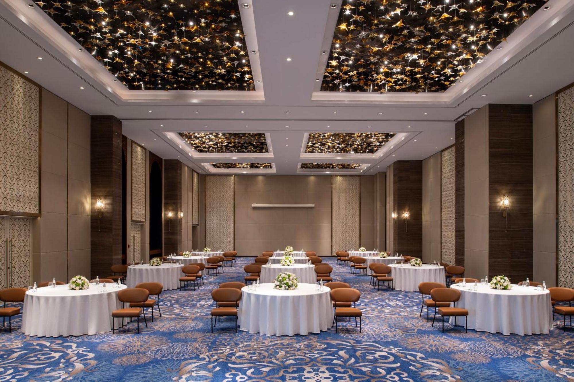 Abesq Doha Hotel And Residences, An Ihg Hotel 外观 照片 The ballroom