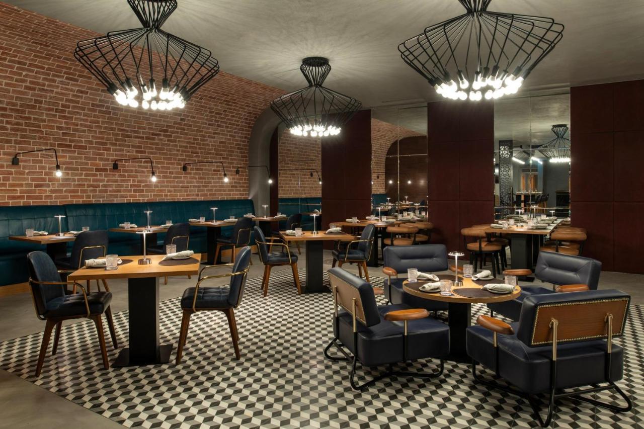Abesq Doha Hotel And Residences, An Ihg Hotel 外观 照片 The interior of the restaurant