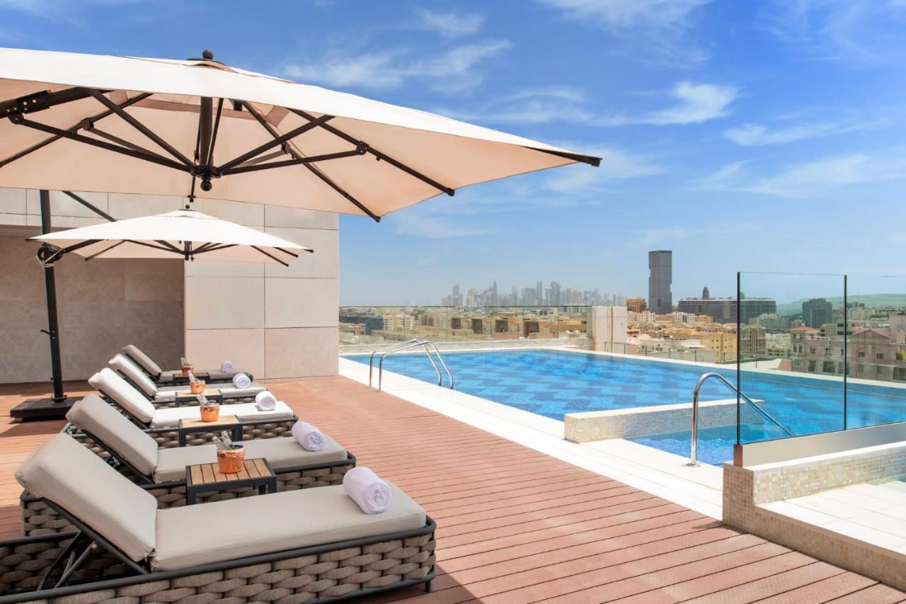 Abesq Doha Hotel And Residences, An Ihg Hotel 外观 照片 Rooftop pool