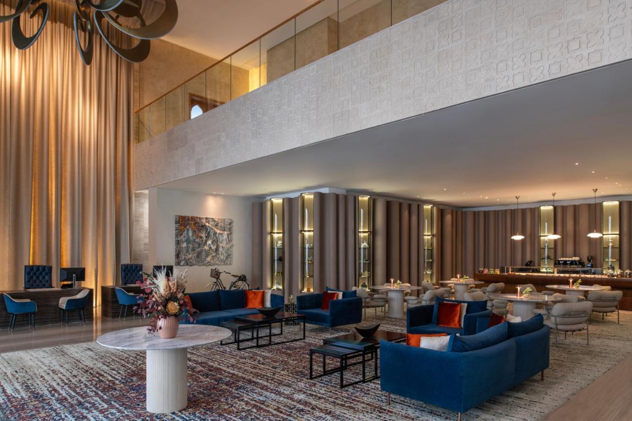 Abesq Doha Hotel And Residences, An Ihg Hotel 外观 照片 The lobby of the hotel