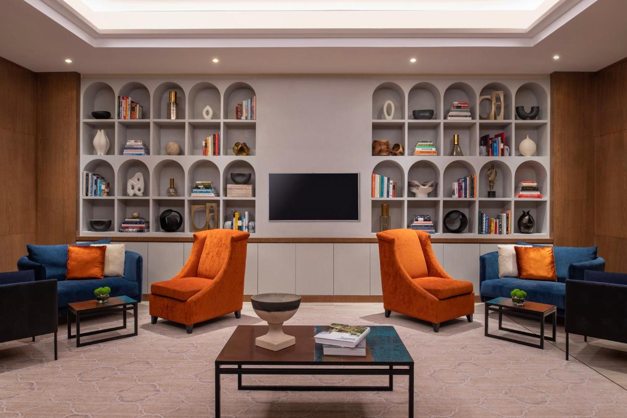 Abesq Doha Hotel And Residences, An Ihg Hotel 外观 照片 Library