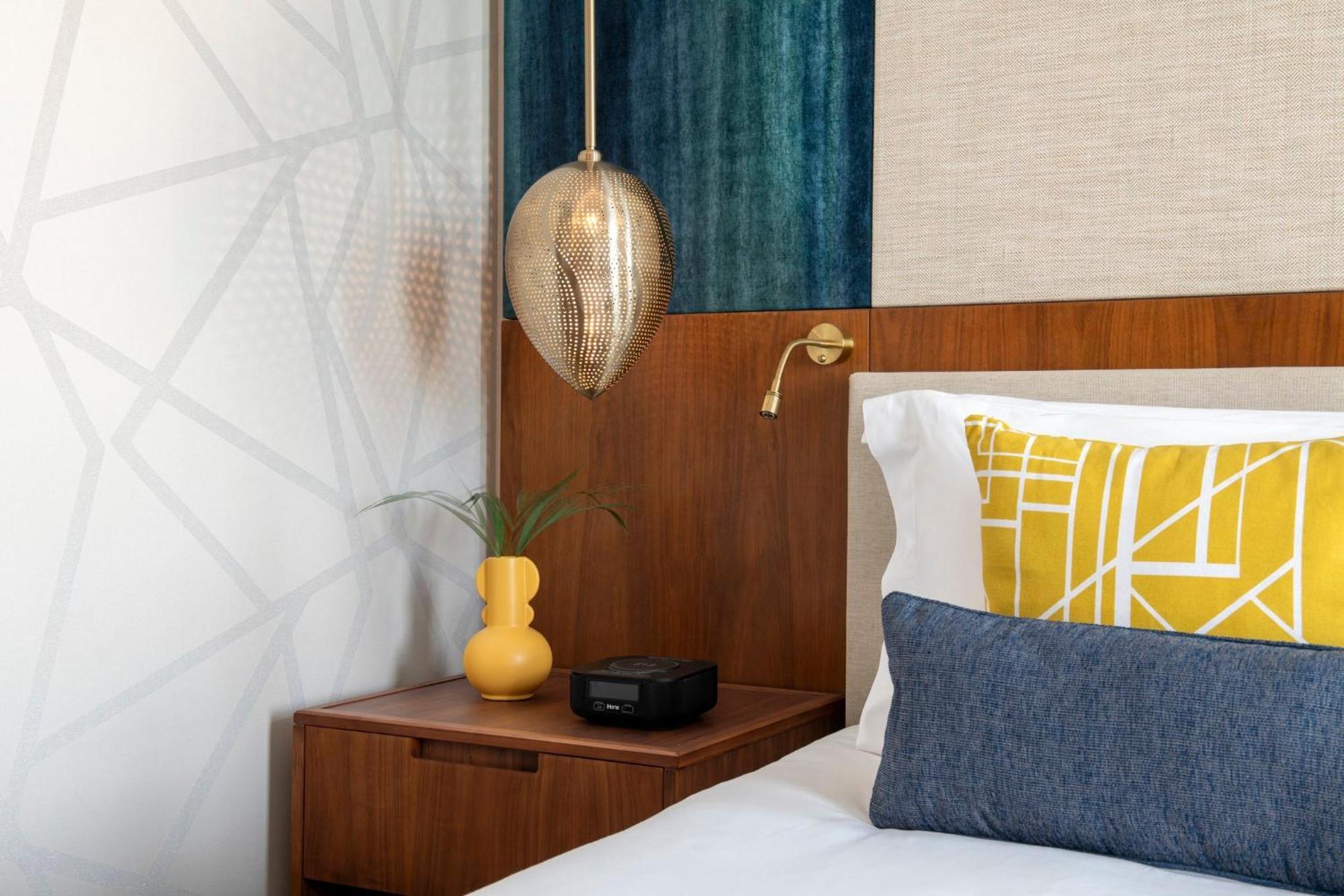 Abesq Doha Hotel And Residences, An Ihg Hotel 外观 照片 A bedroom at the hotel